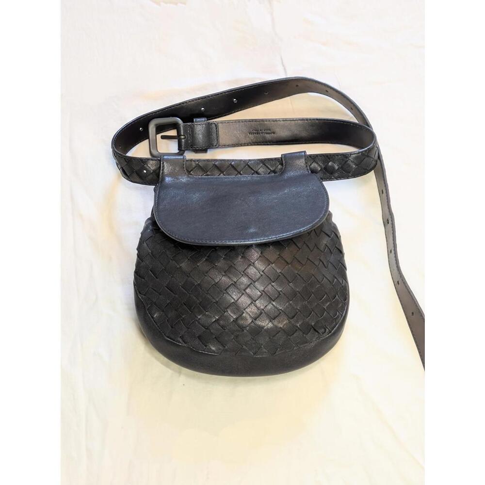 Bottega Veneta Flap Belt Bag Intrecciato Nappa Leather in Nero Black Small Posh